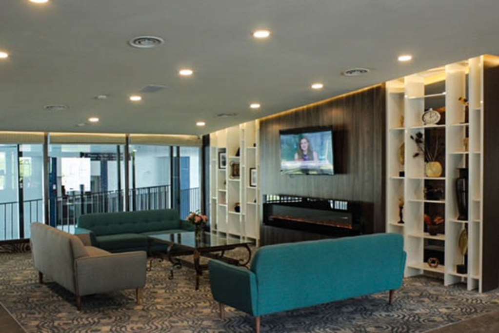 Quality Inn & Conference Centre Орилия Интериор снимка